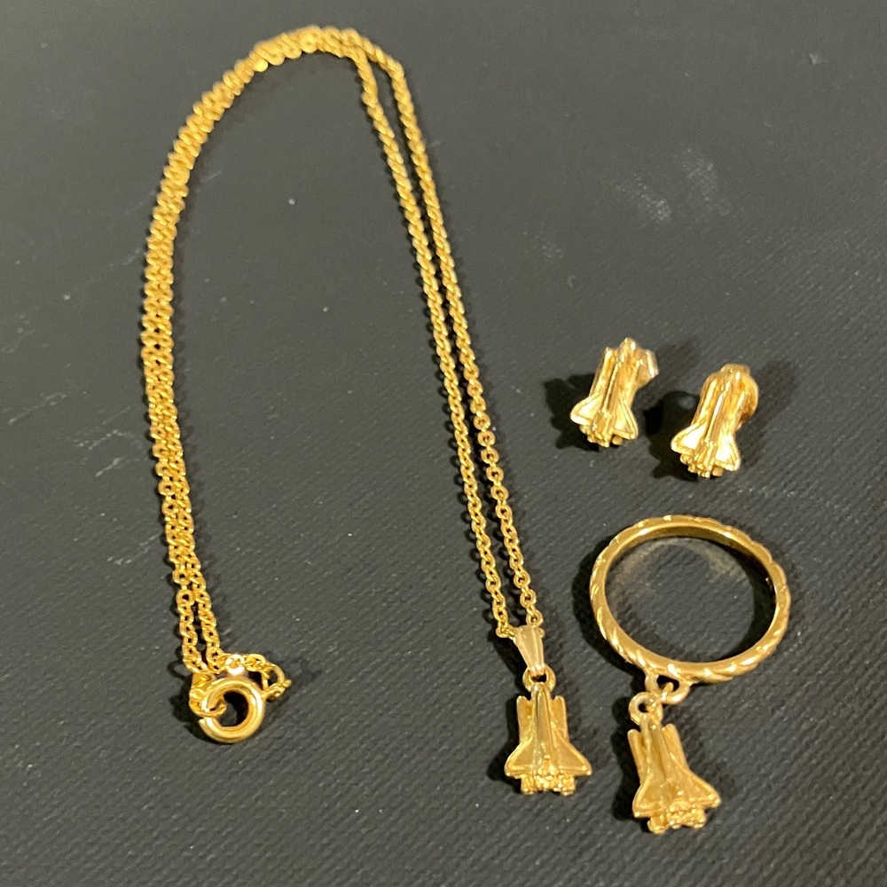 Gold Space Shuttle Vintage Jewelry set-earrings, necklace, ring from 1989